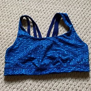 Lululemon sports bra
